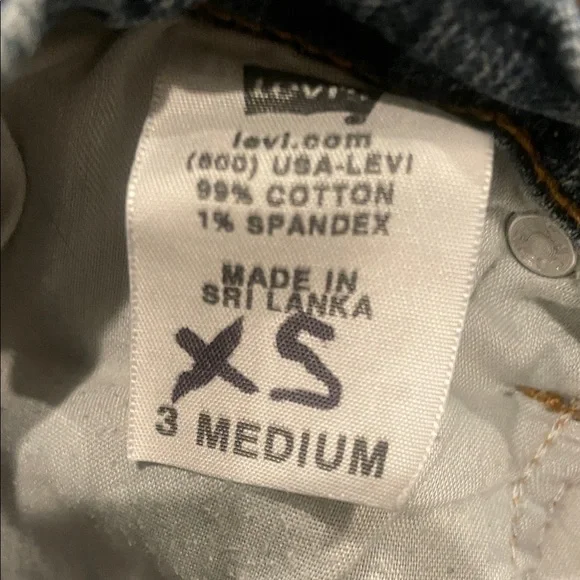 Levi's Women's Too Superlow 524 Jeans - Picture 5 of 6